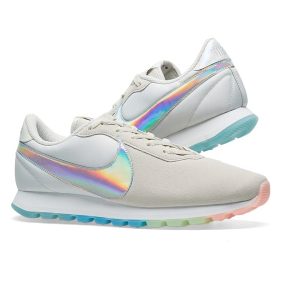 nike pre love holographic